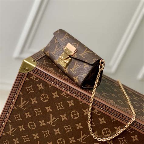 lv bitsy pouch|Pochette Accessoires Monogram .